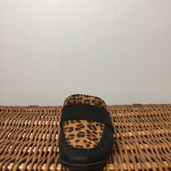 Boutique by Corky’s Canterbury Leopard Print Slip On Loafer Clogs Size 6 | Mules - Picture 4 of 9